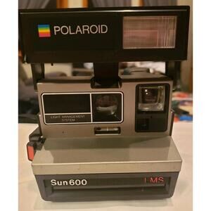 Vintage 1981 Polaroid Instant Camera Sun 600 Land Camera LMS Untested